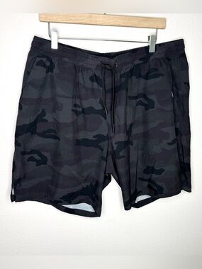 UNRL Stride Shorts Camo Mens 2XL